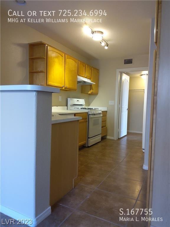 202 Winterport St - Photo 3 of 4