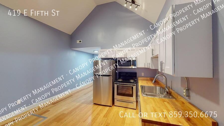 419 E Fifth St - Photo 5 of 11