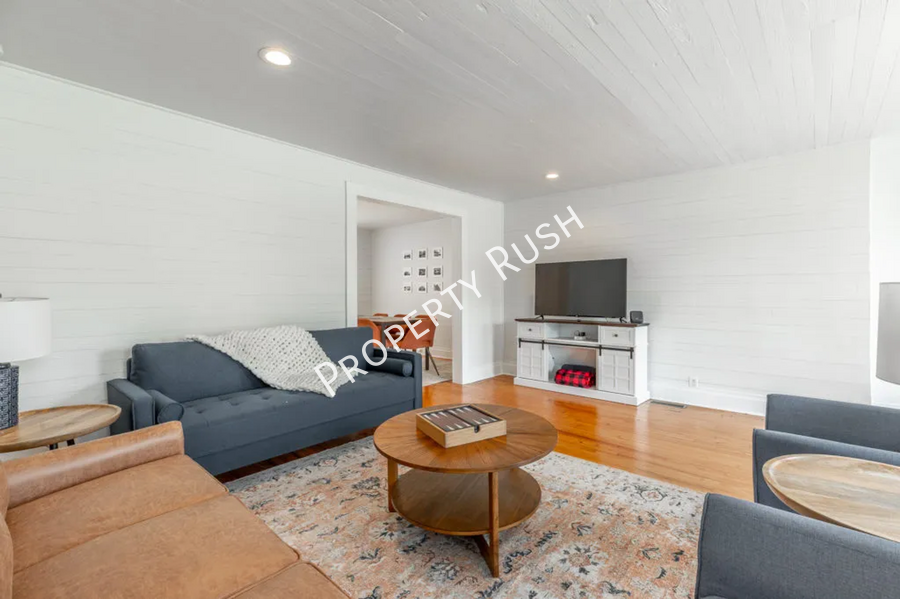 1308 Dry Valley Rd - Photo 4 of 47