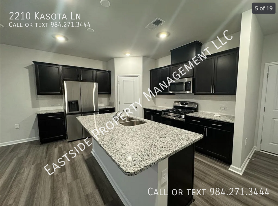 2210 Kasota Ln - Photo 3 of 19