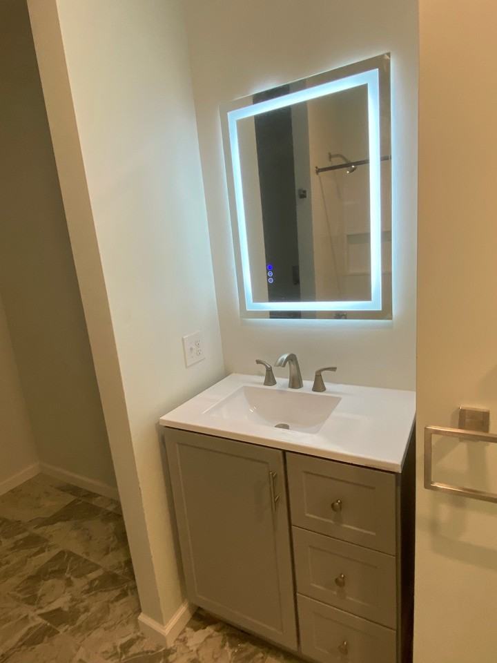 363 S Main St Apt 3n #3N - Photo 2 of 6