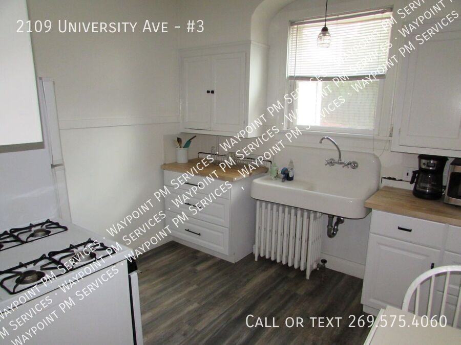 2109 University Ave #3 - Photo 3 of 12