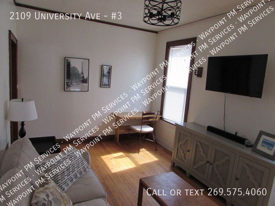 2109 University Ave #3 - Photo 4 of 12