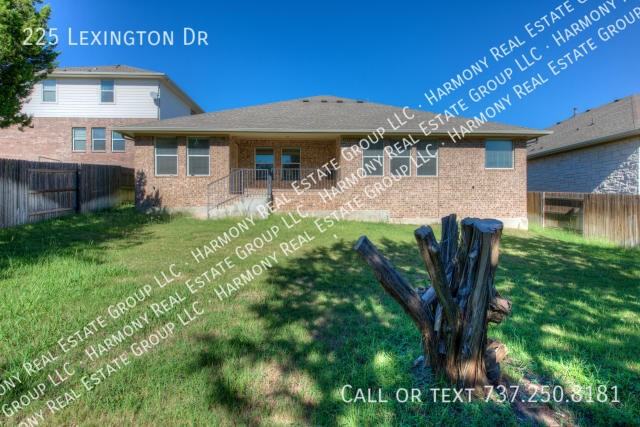 225 Lexington Dr - Photo 5 of 32