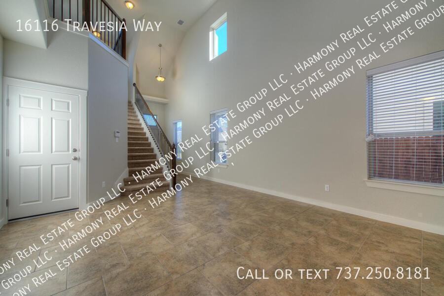 16116 Travesia Way - Photo 6 of 26