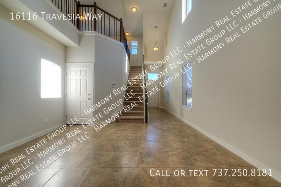 16116 Travesia Way - Photo 7 of 26