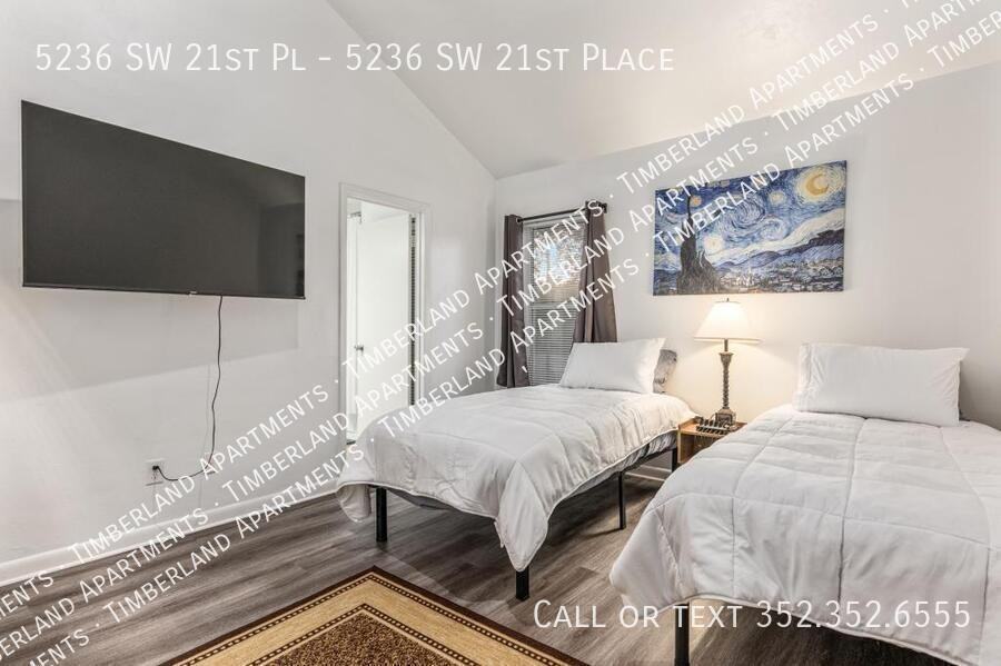 5236 Sw 21st Pl - Photo 7 of 13