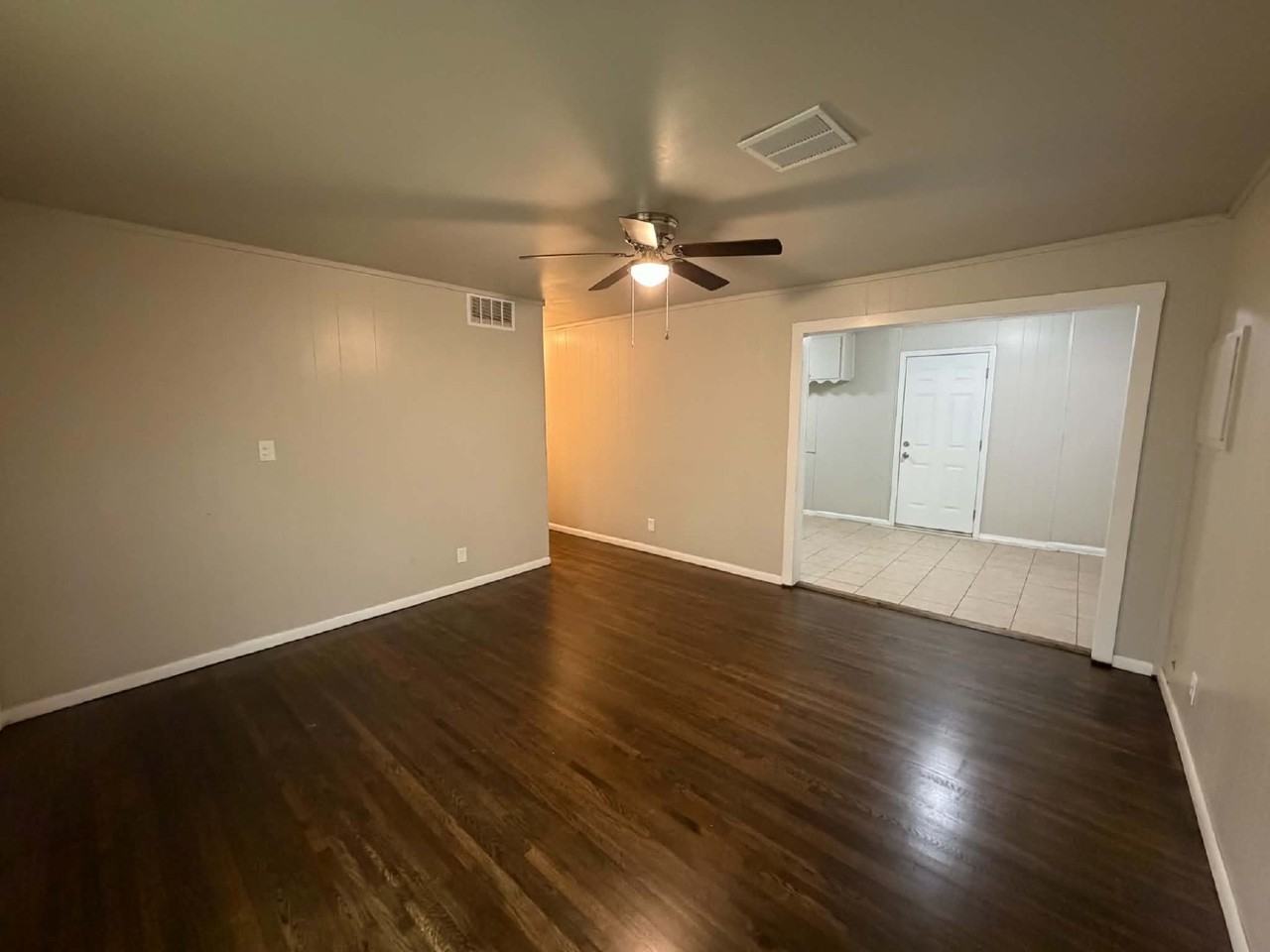 228 N 44th West Ave - Photo 2 of 8