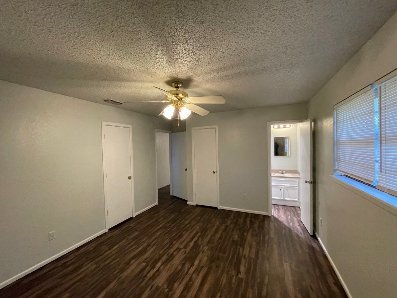 7206 Ave W - A - Photo 5 of 10
