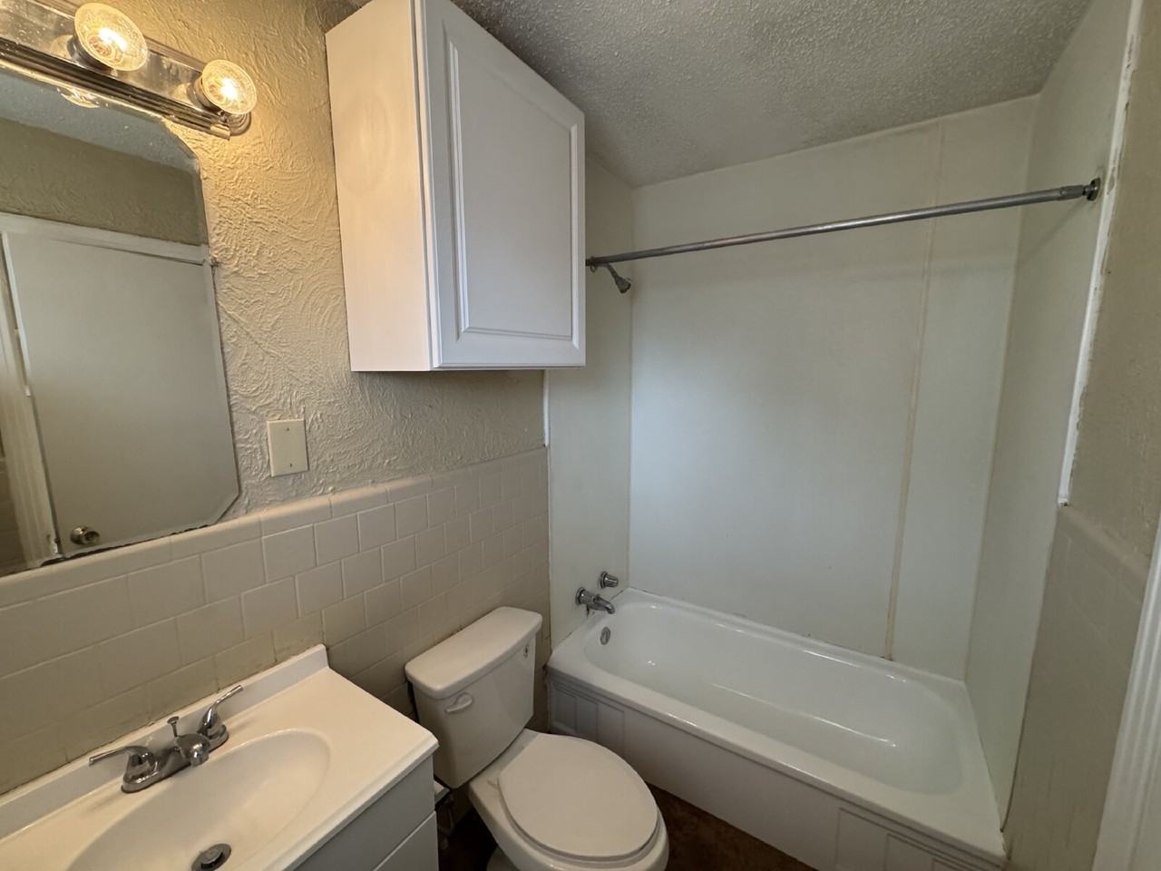 3007 39th St - Photo 4 of 5