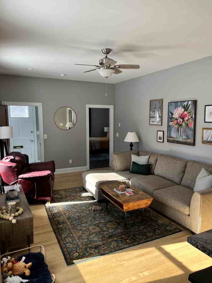 2102 N Cambridge Ave #2102 - Photo 5 of 12