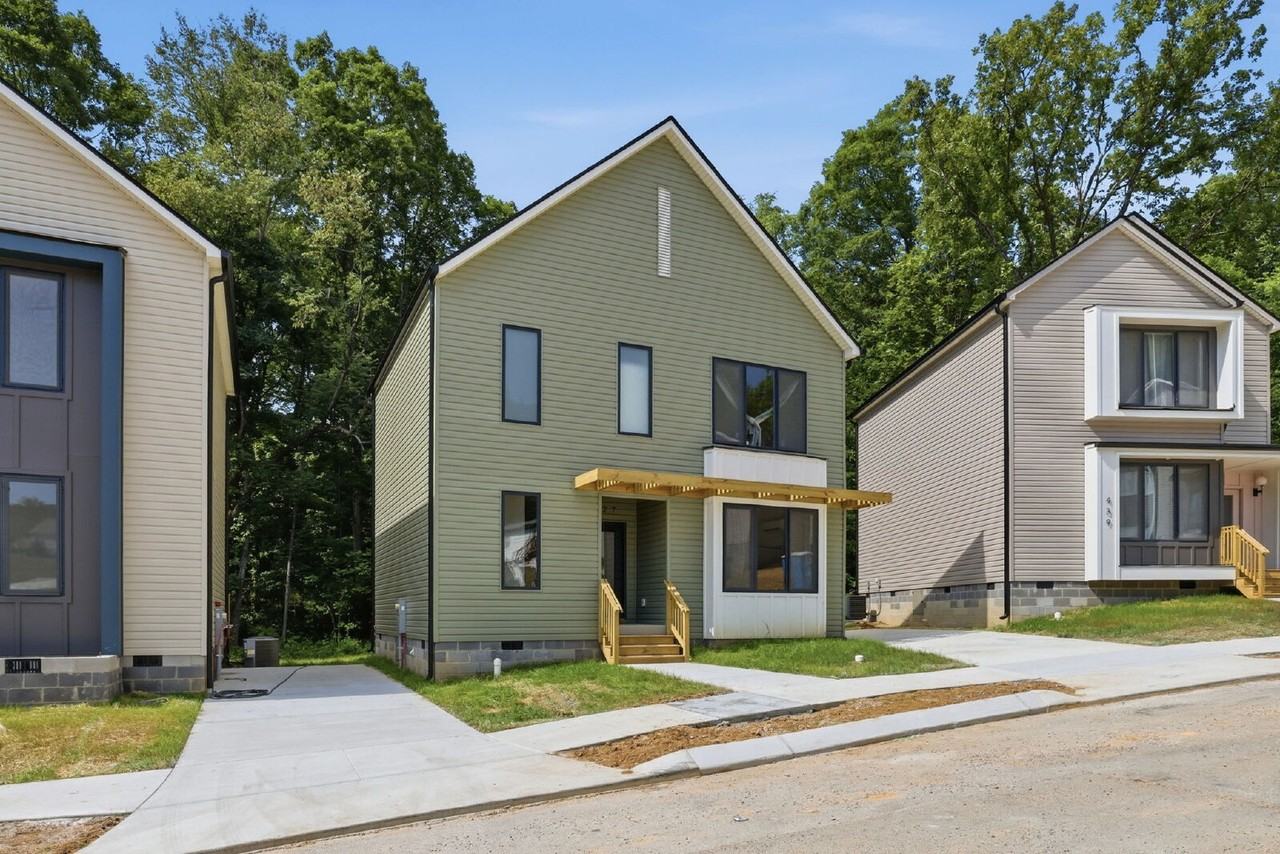 427 Ankara Ct - Photo 2 of 26