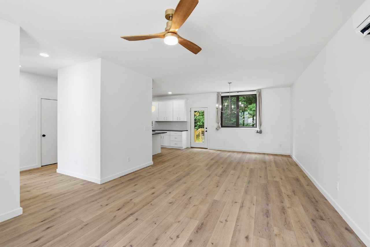 427 Ankara Ct - Photo 6 of 26