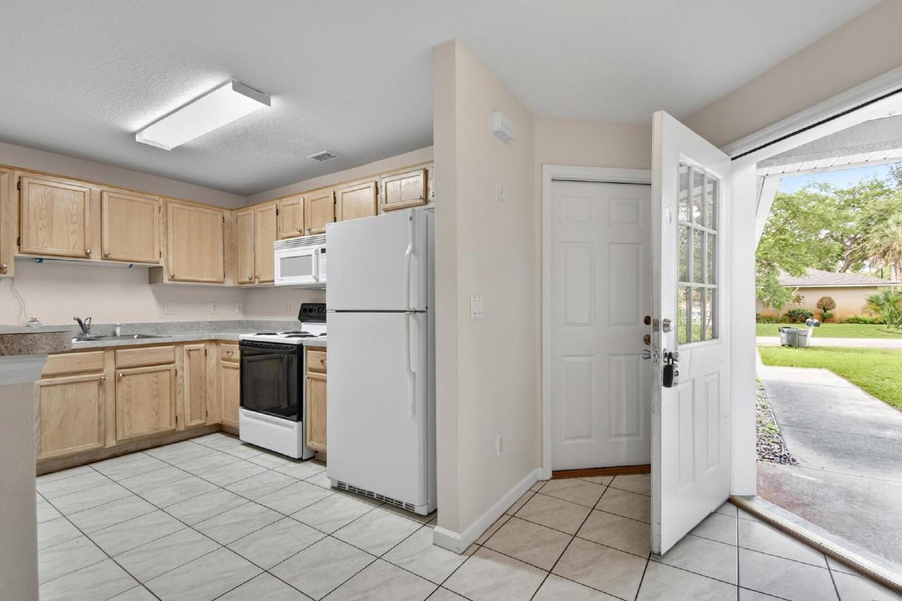 63A Wellwater Dr - Photo 4 of 36