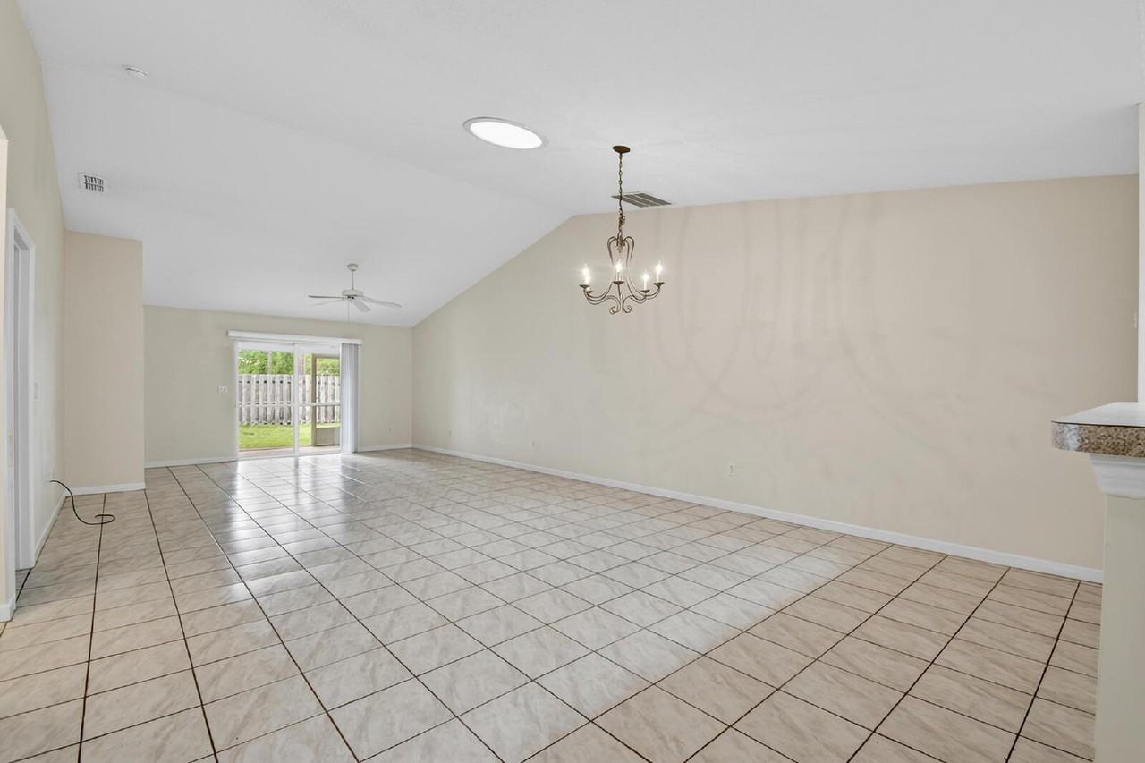 63A Wellwater Dr - Photo 5 of 36