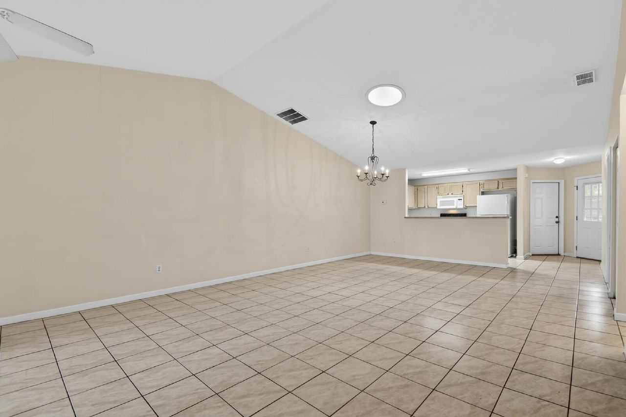 63A Wellwater Dr - Photo 6 of 36