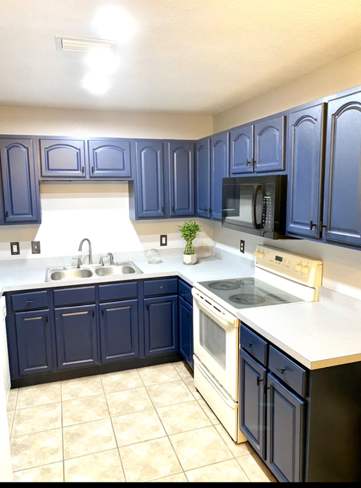 710 Ne 26th St #710 - Photo 4 of 17