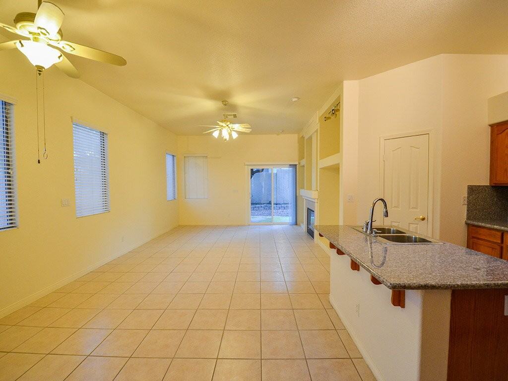 401 Madison Taylor Pl - Photo 2 of 3