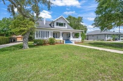 1326 Riverside Dr - Photo 2 of 35