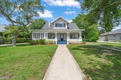 1326 Riverside Dr - Photo 3 of 35