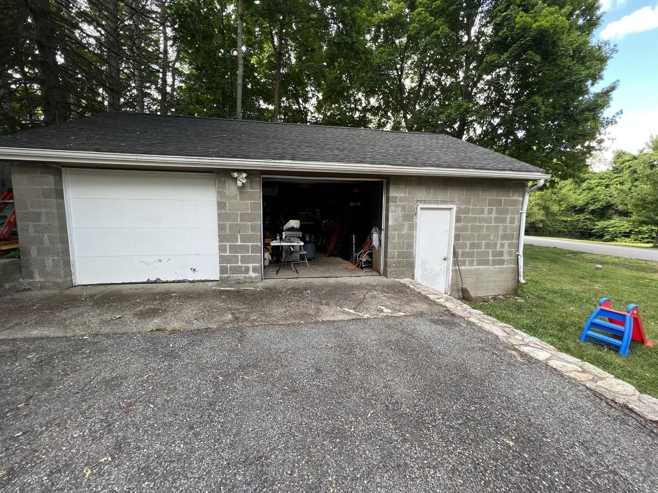 47 Russell St #NA - Photo 2 of 16