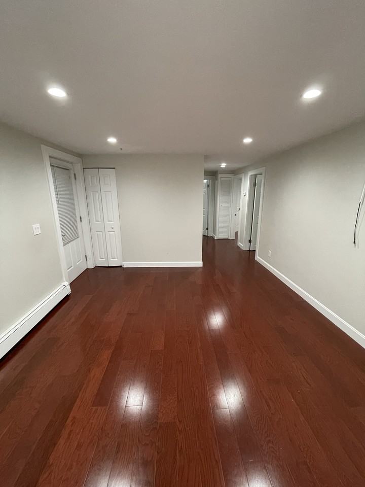 47 Russell St #NA - Photo 6 of 16