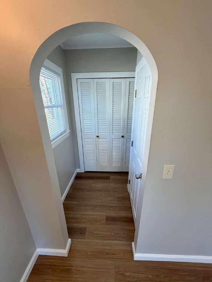 11 Norton St #B - Photo 7 of 11