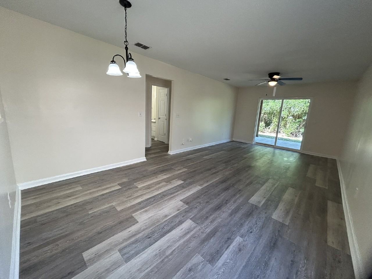 350 Beverly St - Photo 2 of 9