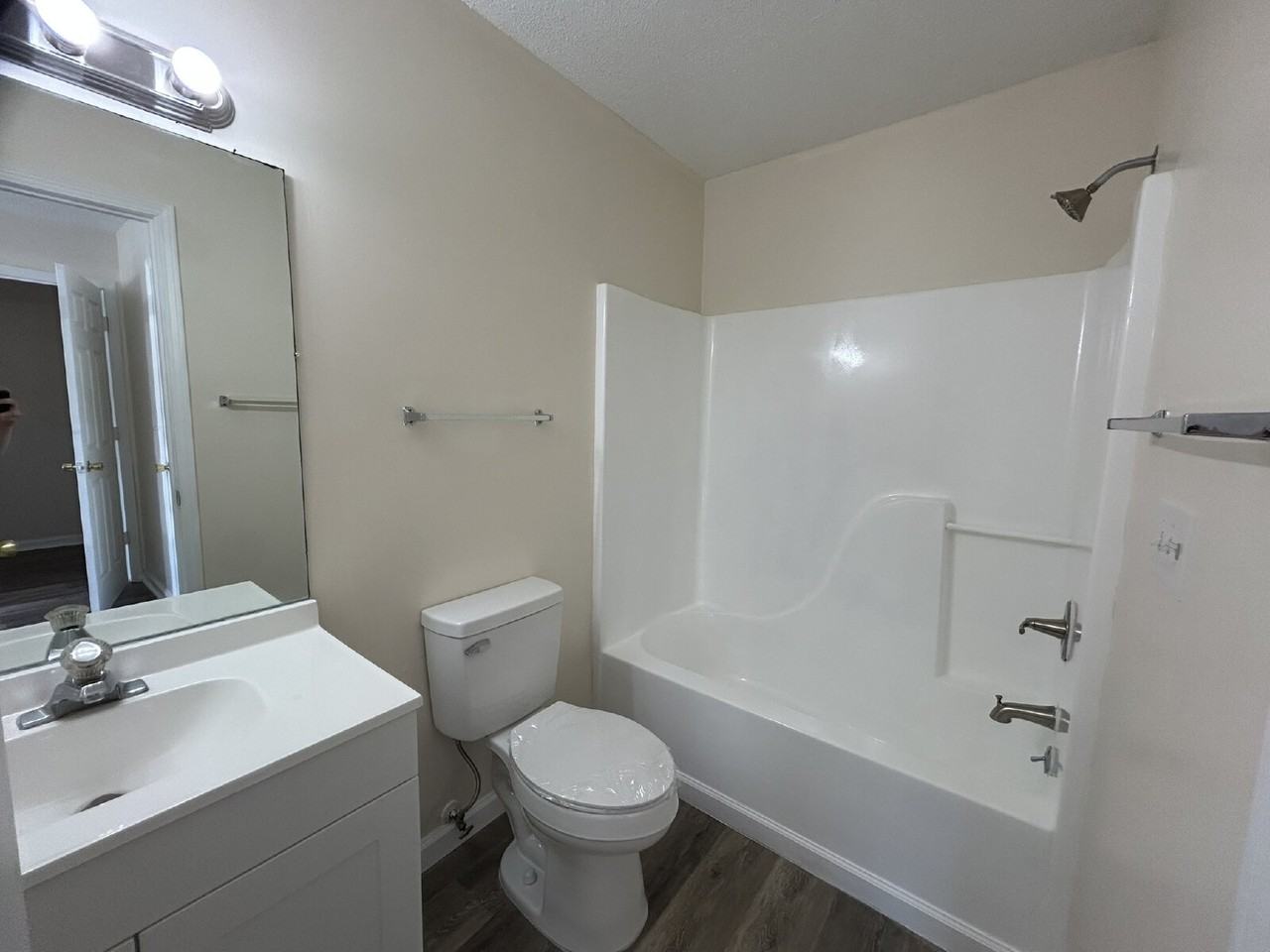 350 Beverly St - Photo 7 of 9