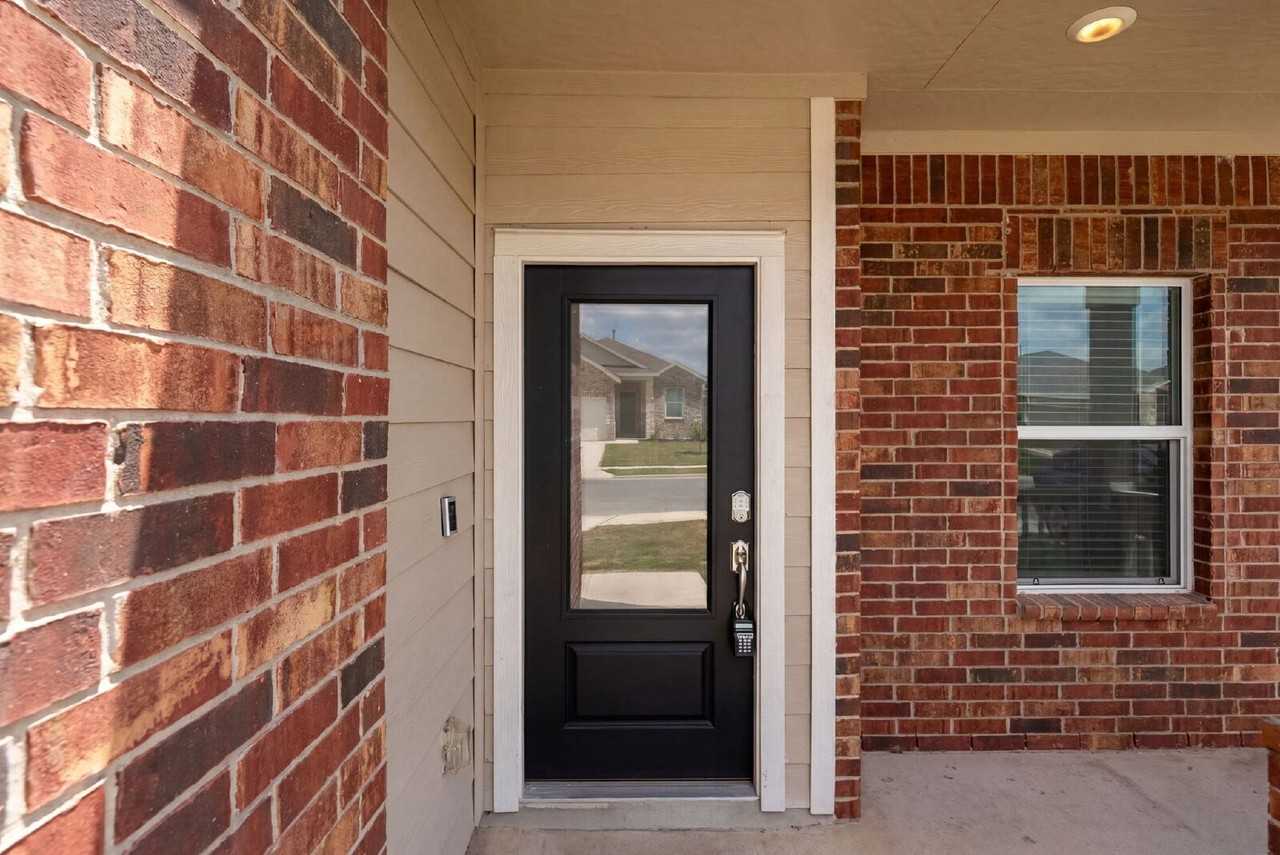 6910 Arid Way - Photo 7 of 50