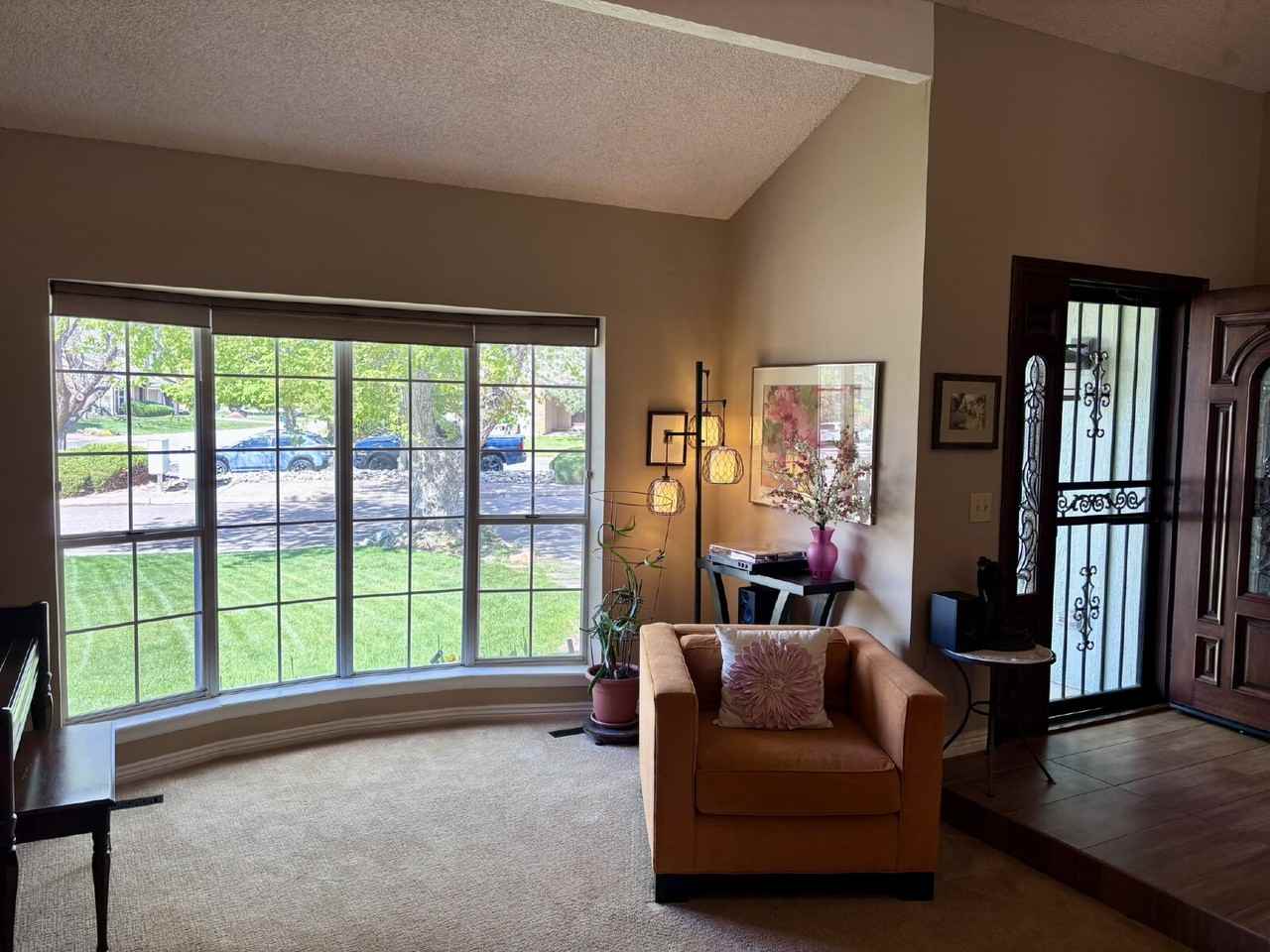 7872 S Hill Dr - Photo 3 of 33
