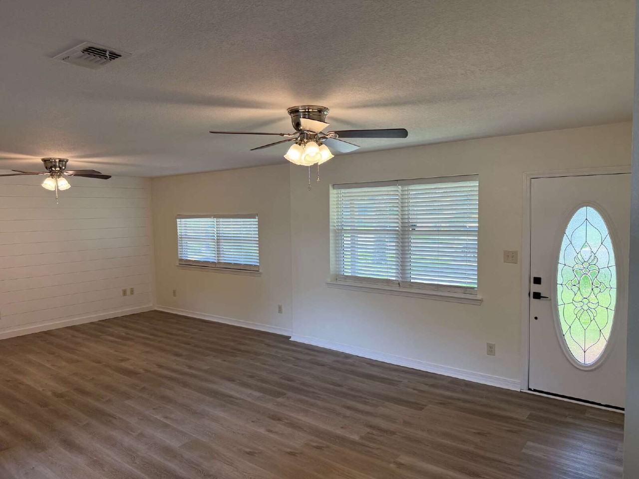 218 Rose Marie Ln Sw - Photo 2 of 12