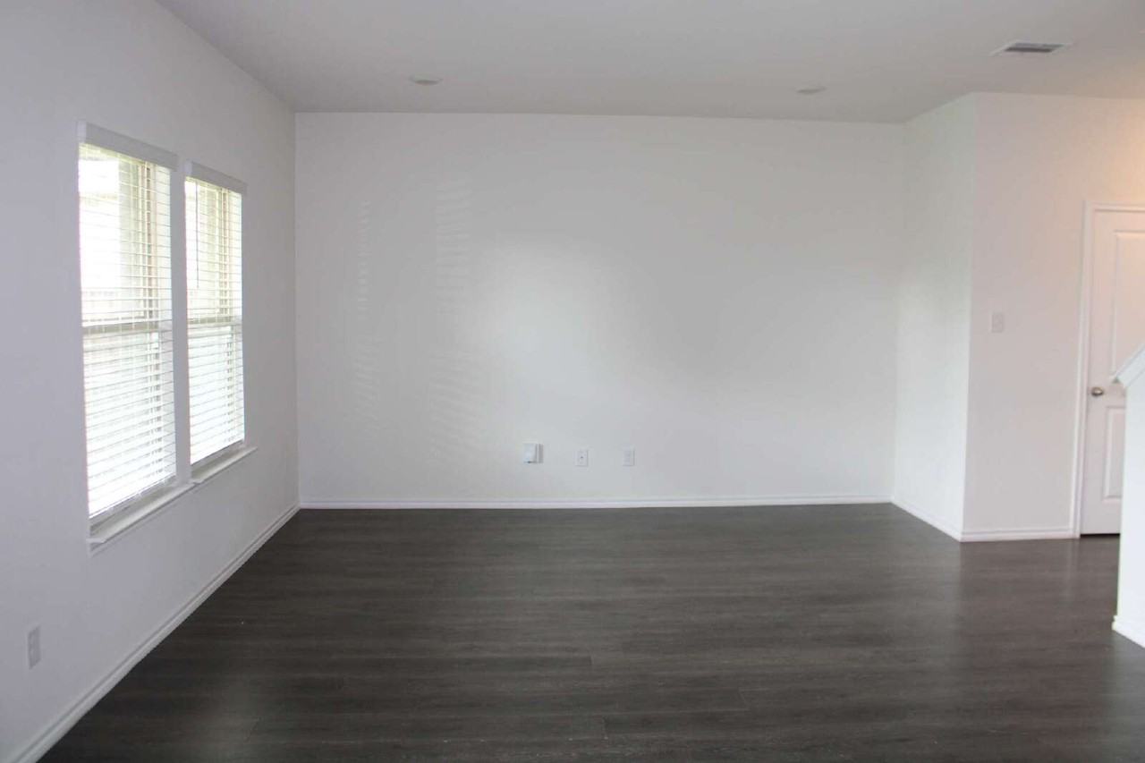 3012 Glazner Dr - Photo 2 of 18