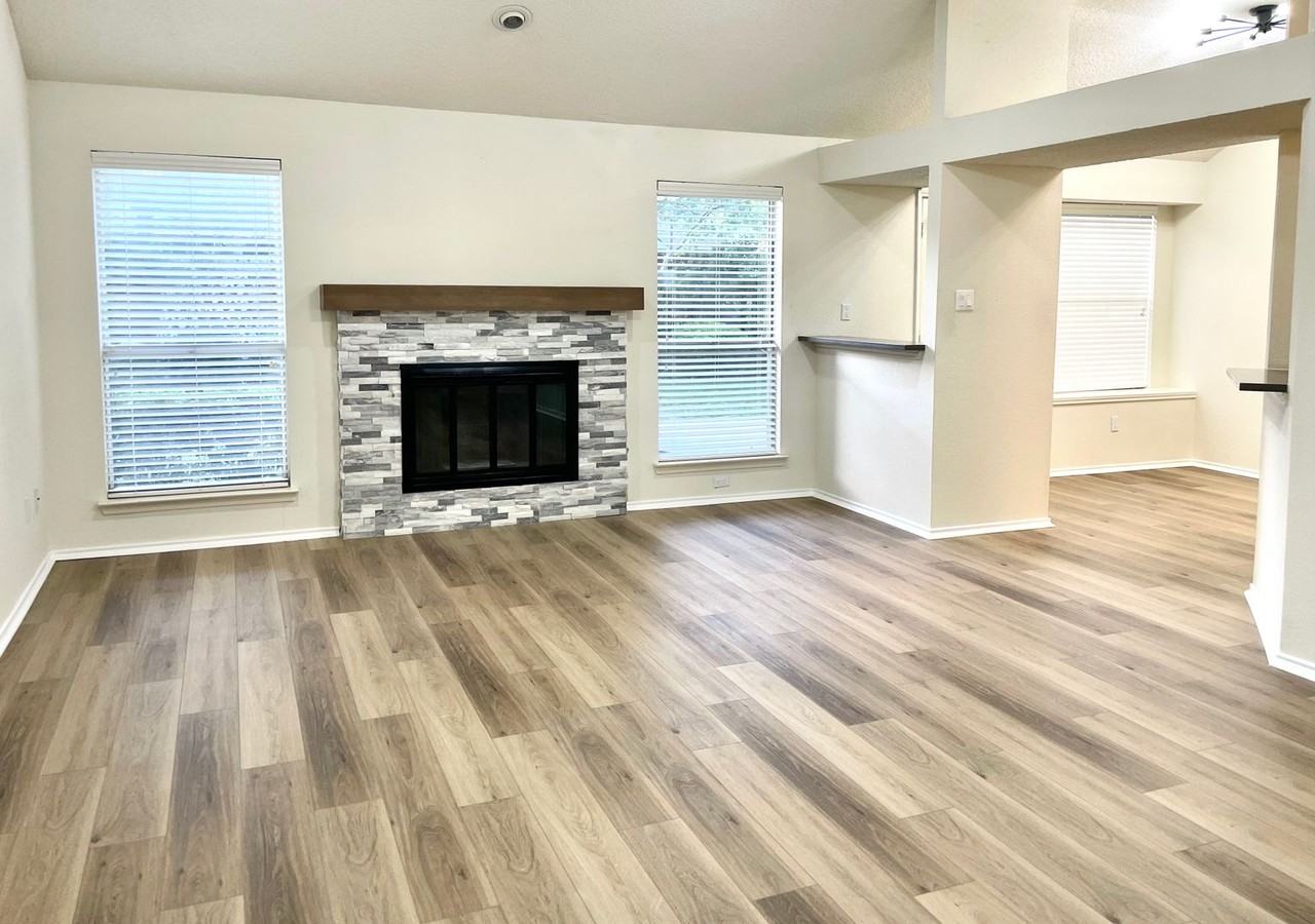 4 Monterey Dr - Photo 4 of 27