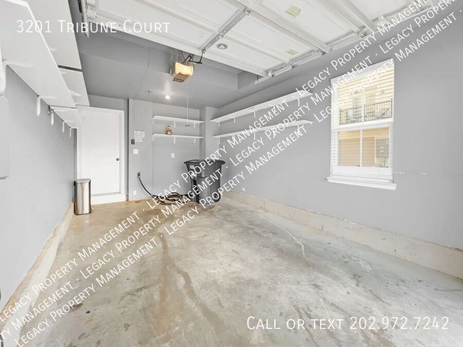 3201 Tribune Ct - Photo 4 of 25