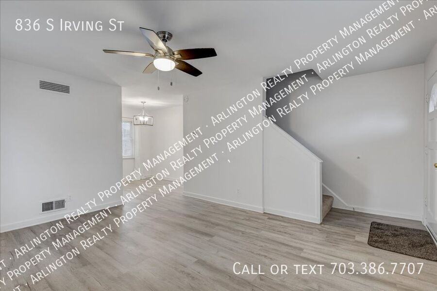 836 S Irving St - Photo 3 of 16