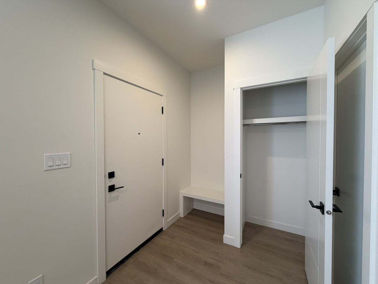 9636 160 St Nw #1 - Photo 4 of 43