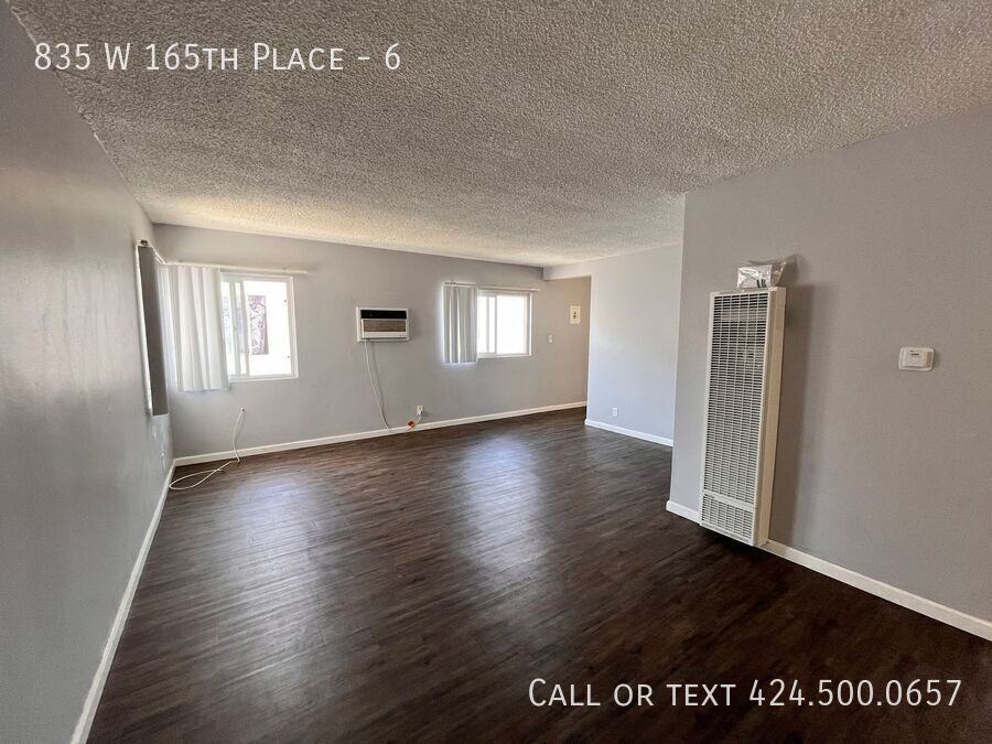 835 W 165th Pl #6 - Photo 3 of 18