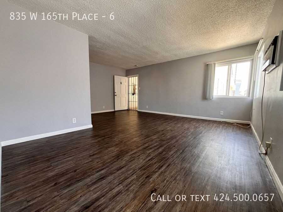 835 W 165th Pl #6 - Photo 5 of 18