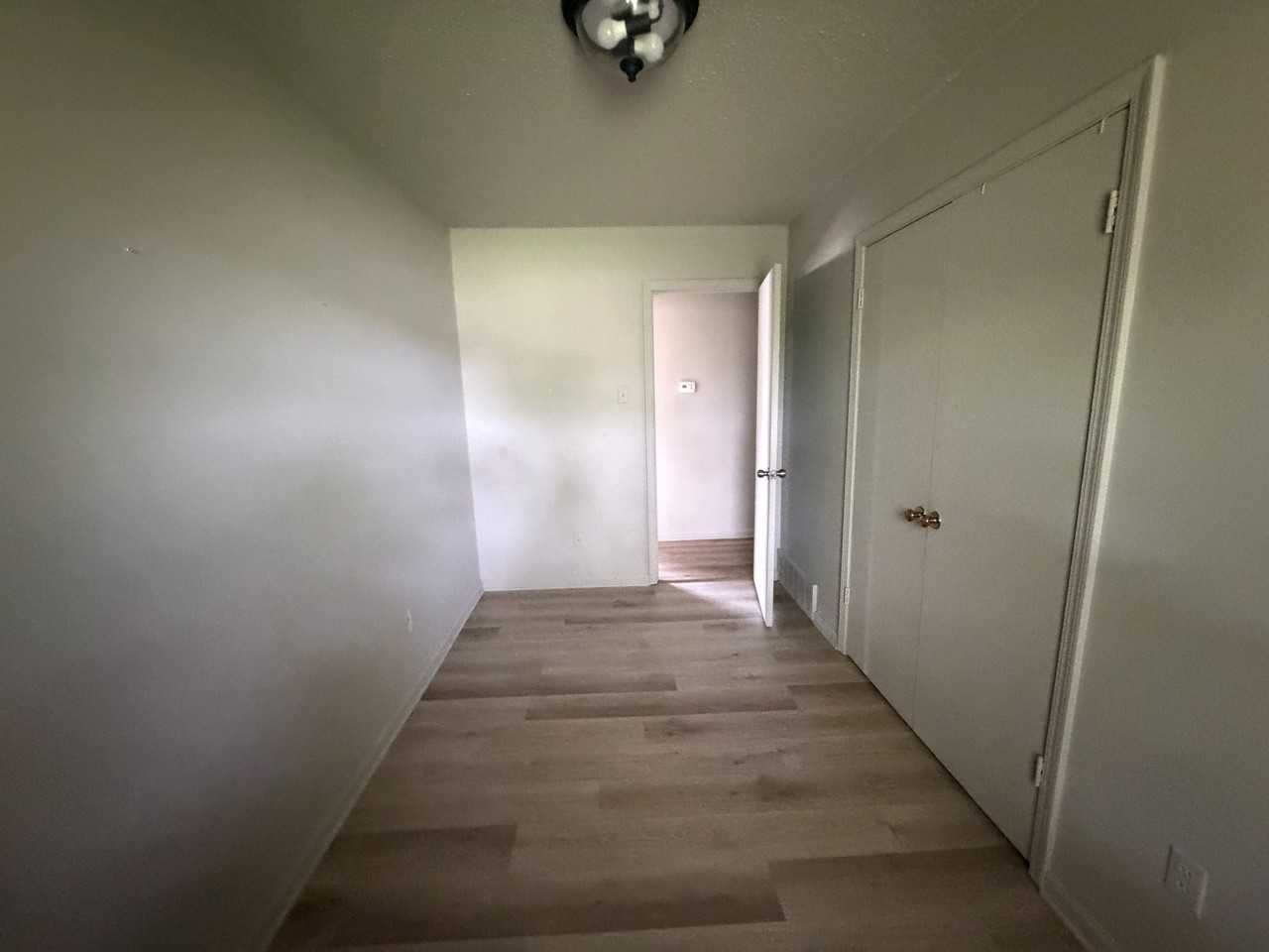 905 Maple Dr - Photo 3 of 16