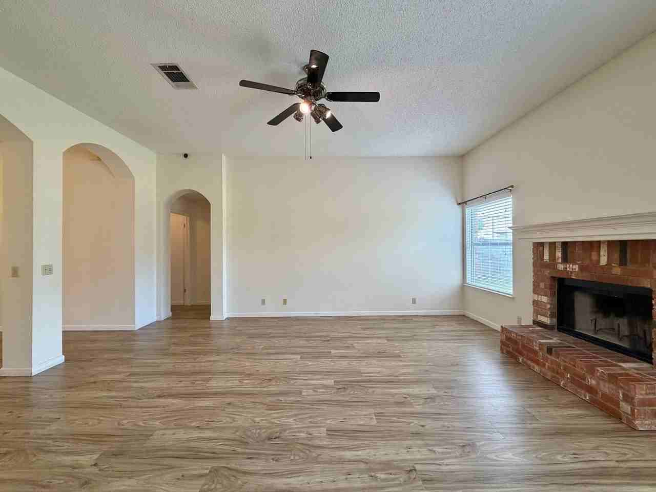 2200 Emmett Pkwy - Photo 5 of 29