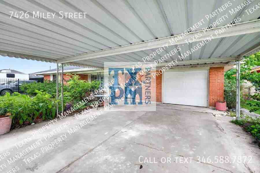 7426 Miley St - Photo 2 of 28