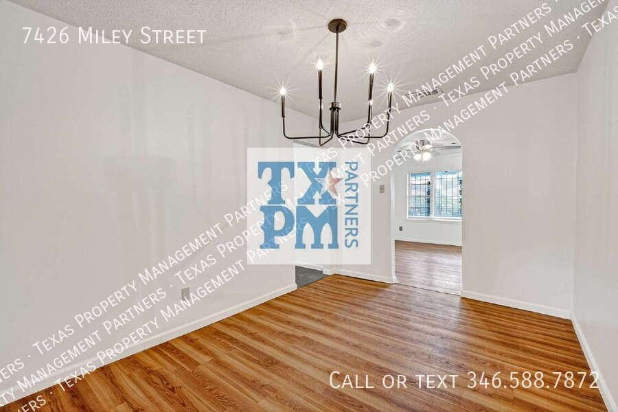 7426 Miley St - Photo 6 of 28