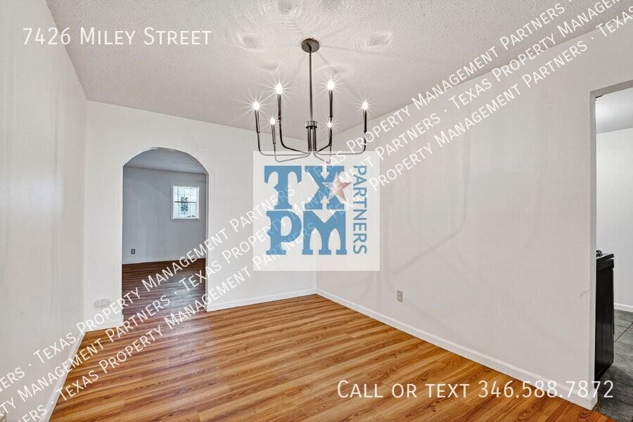 7426 Miley St - Photo 7 of 28
