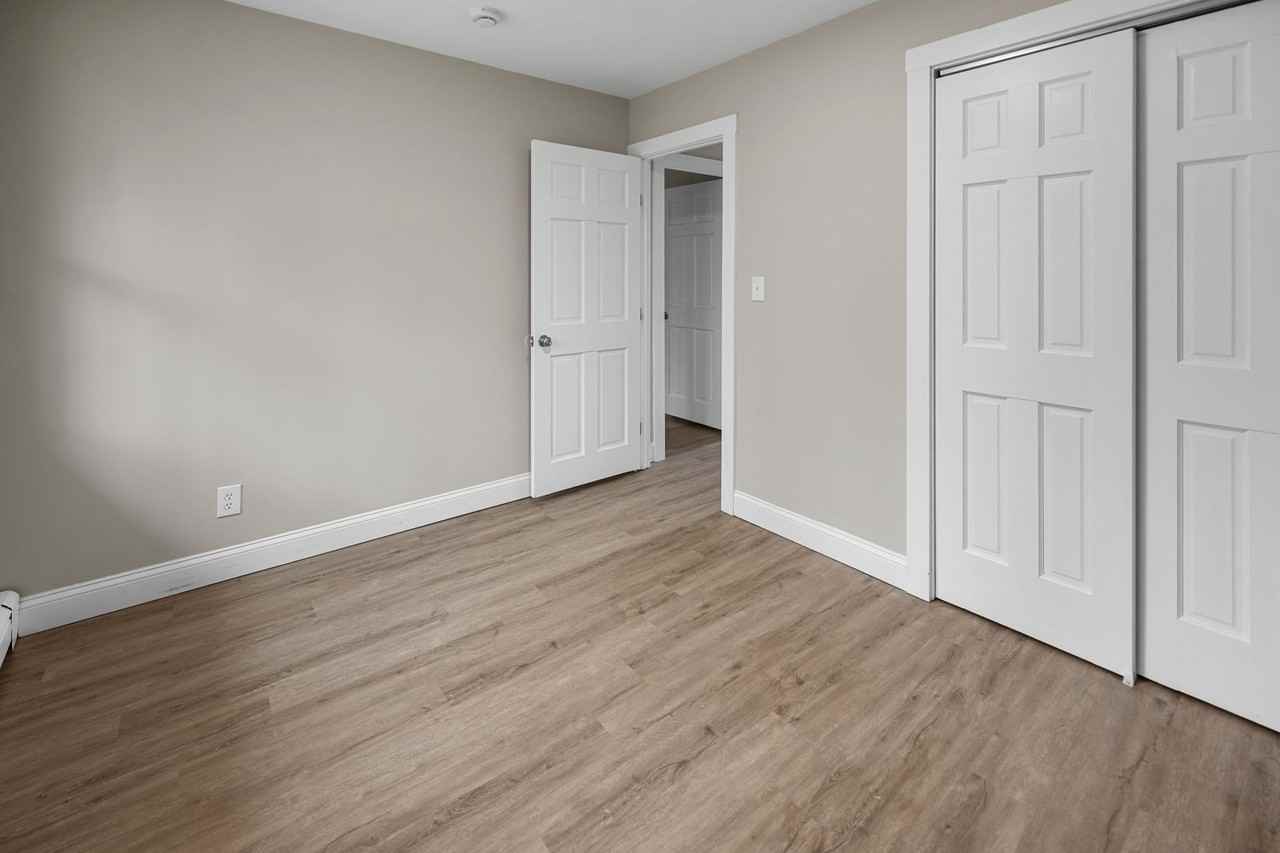 246 Parliament Cir - Photo 5 of 12