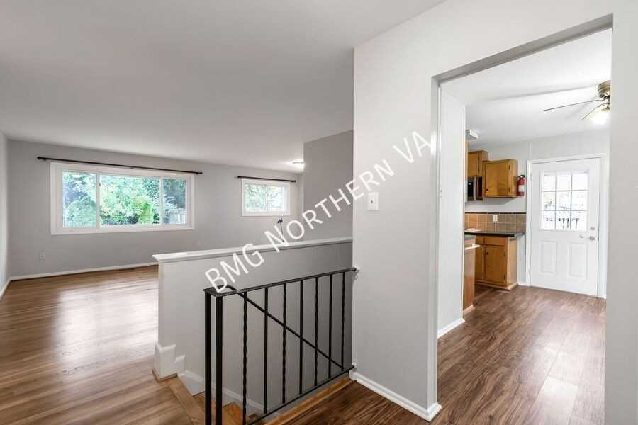 8316 Carnegie Dr - Photo 6 of 29