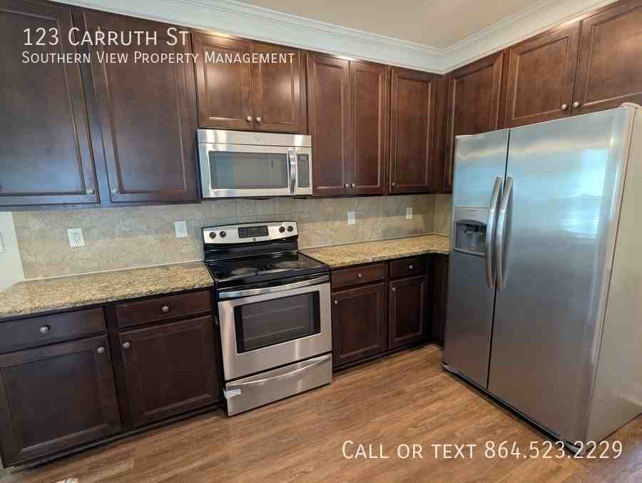 123 Carruth St - Photo 7 of 29