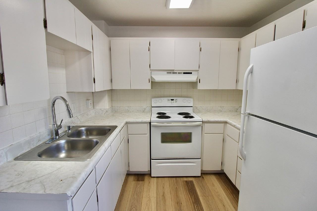 85 S 18th Ave #1 - Photo 2 of 15