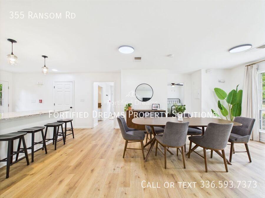 355 Ransom Rd - Photo 4 of 36