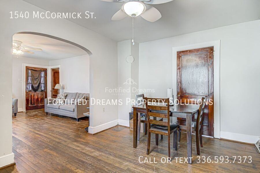 1540 Mccormick St - Photo 7 of 21